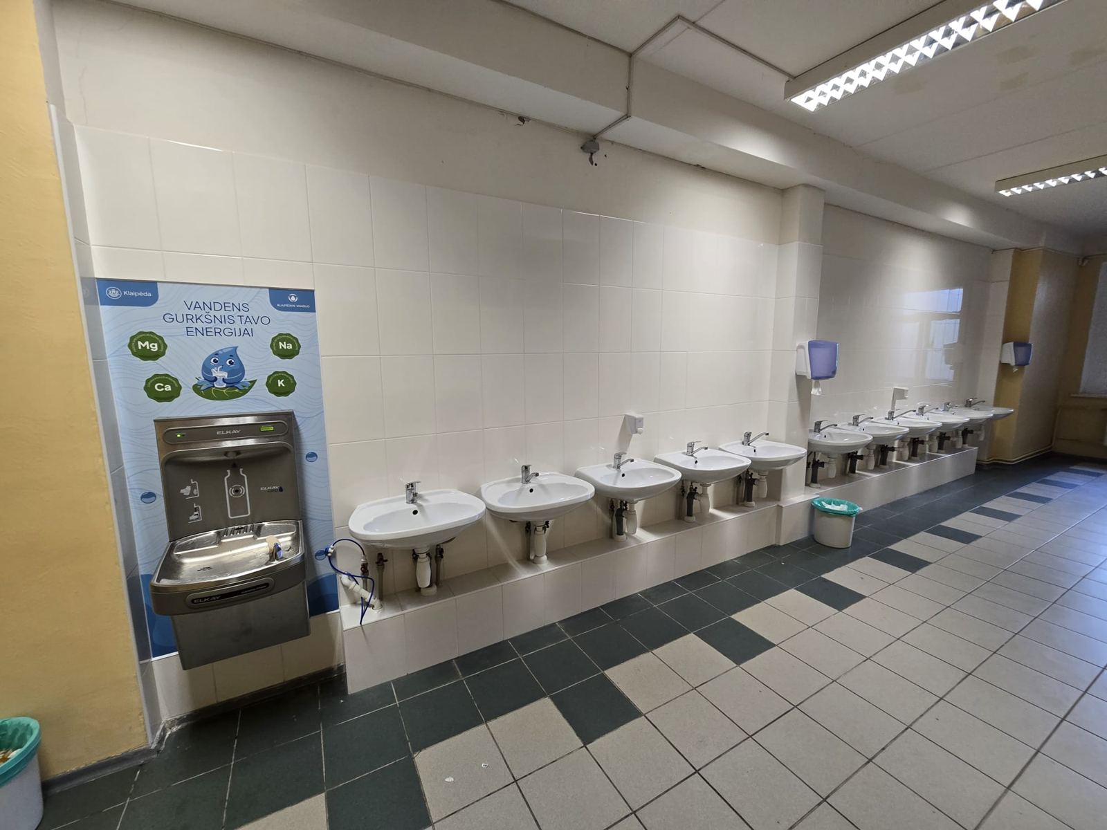 Mokyklos sporto salė ir sanitariniai mazgai – darbų nuotrauka